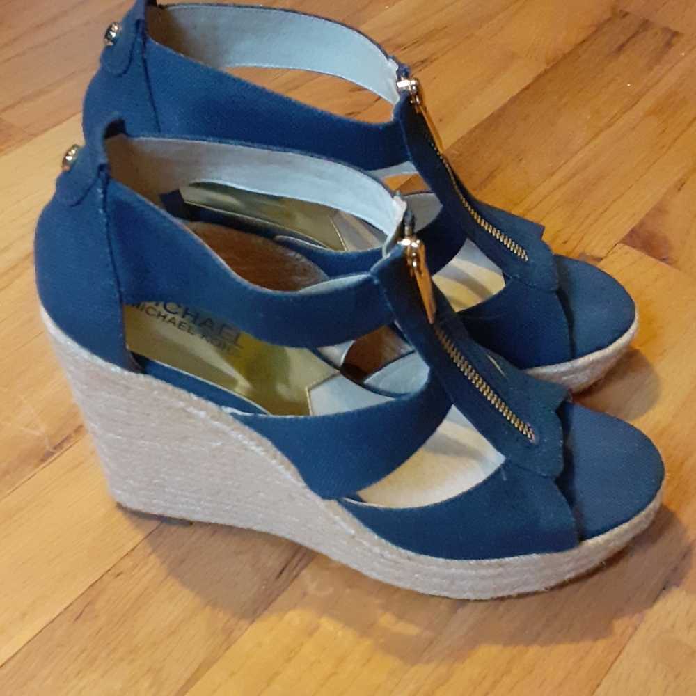 Wedge Sandals - Picture 2 of 7